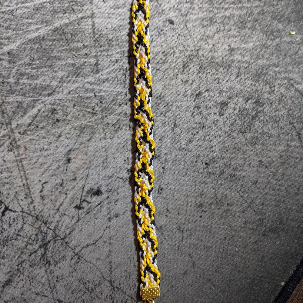 Handmade bracelet - Picture 5 of 5